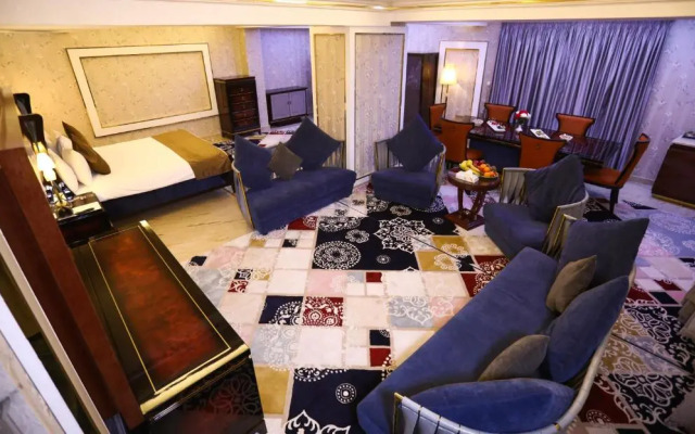 Qasr AlDur Hotel