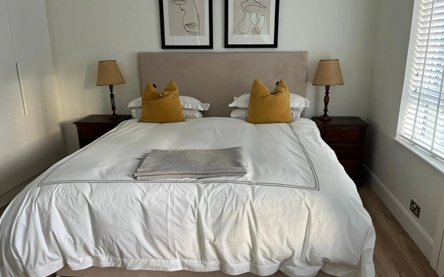 Central town location apartment