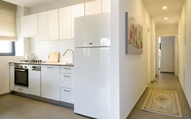 Sunny Luxary Apartments