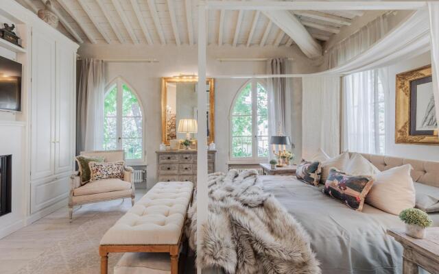 La Casina in Lucca With 2 Bedrooms and 3 Bathrooms