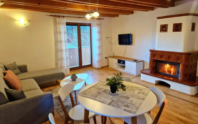 Pension/Apartments Kúria na Táloch