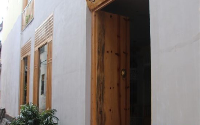 Huatian Yueshe Inn (Lijiang Chanmian) – Exterior – Lijiang
