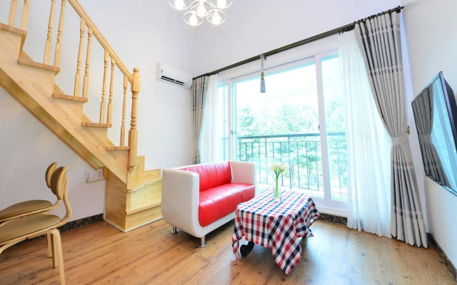 Funnymungmung Galaxy House