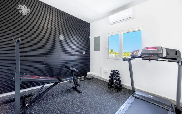 4-bed Villa, Pool, Parking