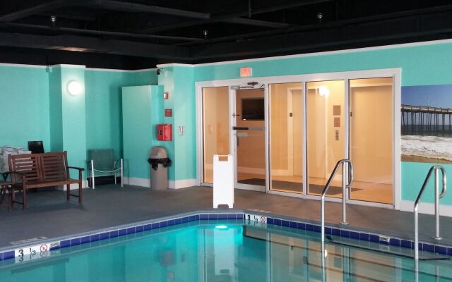 Commander Hotel & Suites