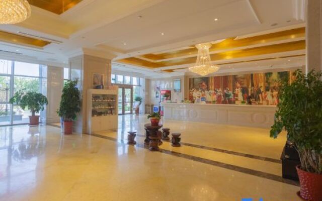 Vienna Hotel Weihai North High-speed Railway Station Bathing Beach Shandong University