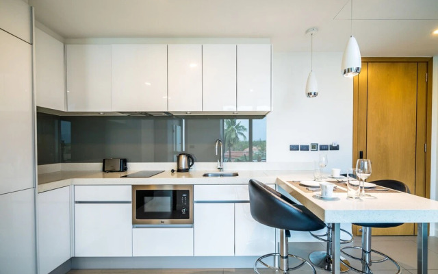 Oceanstone Resort by Lofty