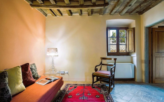 Luxury Sustainability and Eco Pool in Tower Apt