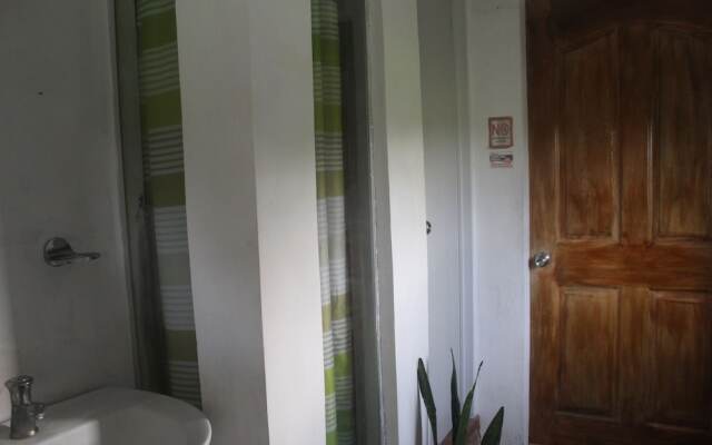 Maraño's Hometel