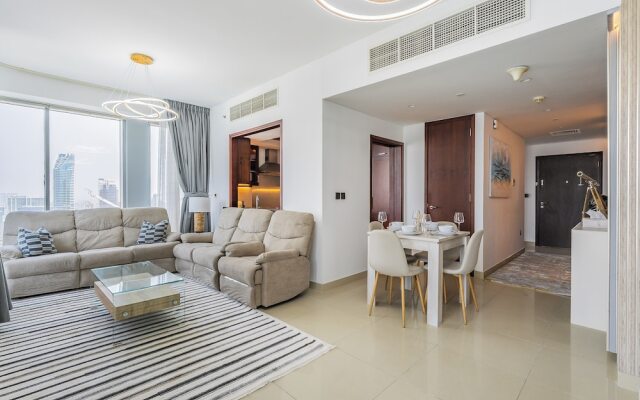 Luxury Condo With Burj Khalifa and Fountain Views