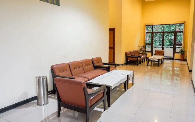 Tekmira Residence Sudirman Syariah by OYO Rooms