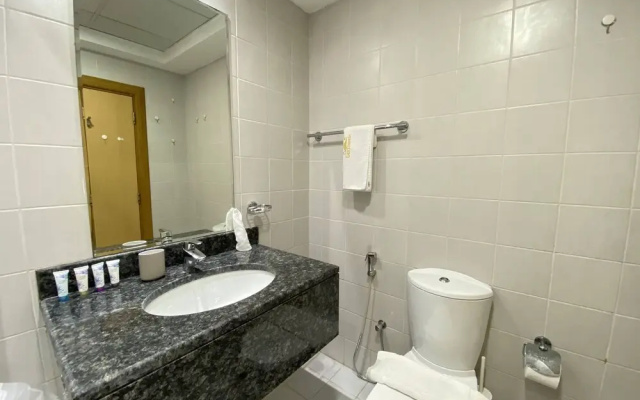 Lux BnB MayFair Tower Business Bay