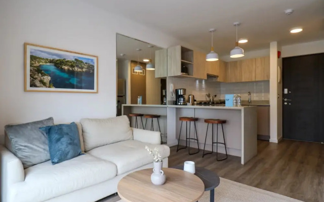 w Comfortable 1BR w Modern Balcony in San Isidro