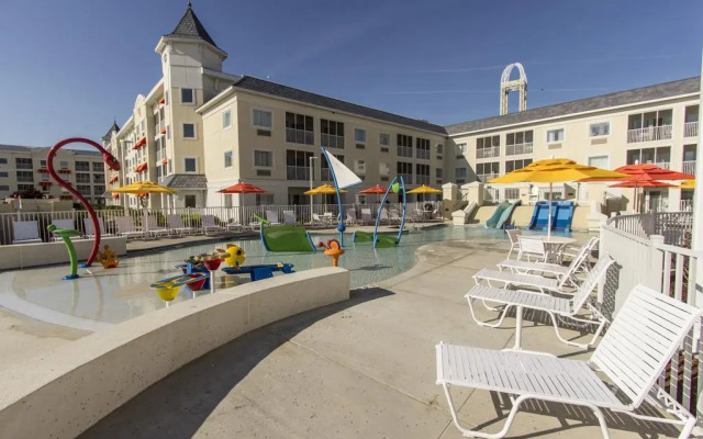 Cedar Point's Hotel Breakers