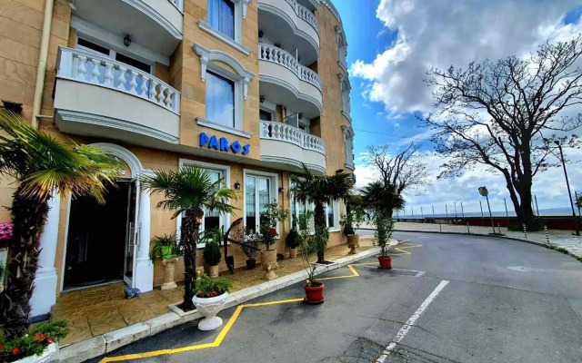 Hotel Paros