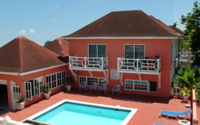 Shields Negril Villas