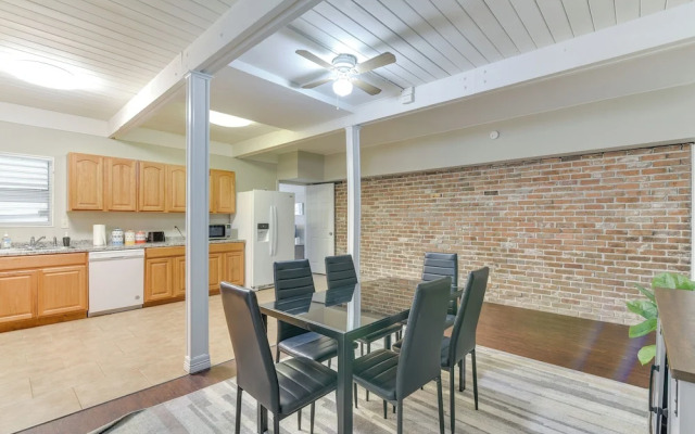 Walk to Beach: Galveston Vacation Rental!