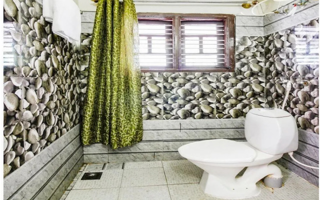 Breeze Homes by OYO Rooms