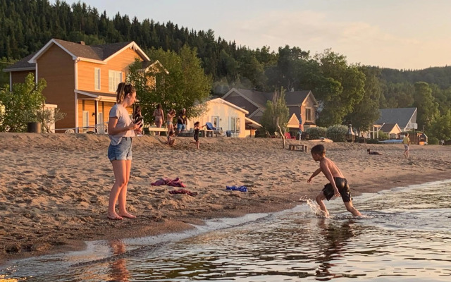 Les pieds dans le sable