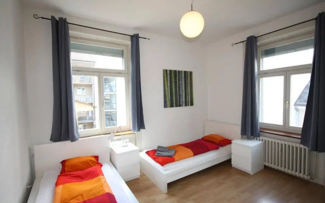 ZH Seefeld - Hitrental Apartment