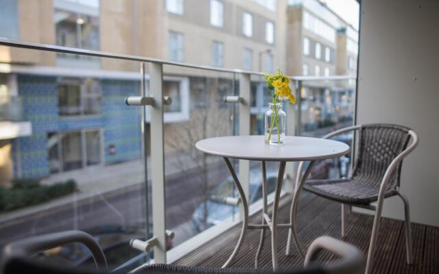 Luxury Cambridge City Apartment + FREE PARKING