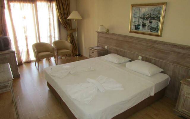 Dream Palace Hotel - Adults Only