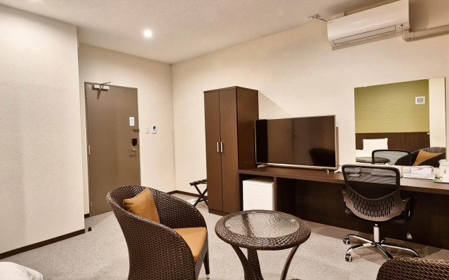 Crown Hotel Okinawa Annex