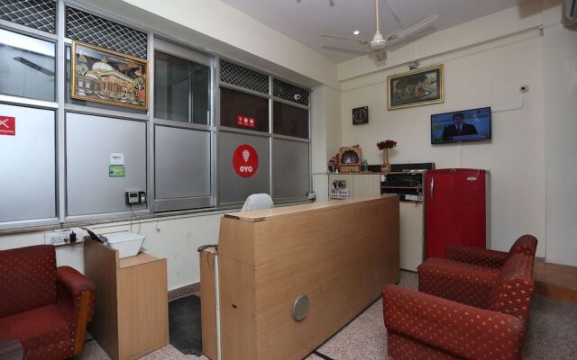 OYO 9926 Hotel Bharat INN