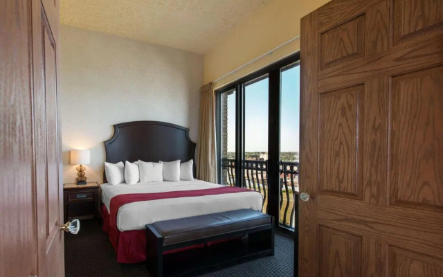 Shoreline Inn & Conference Center, Ascend Collection