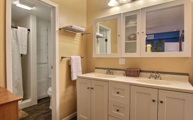 4 Palms 628 by RedAwning