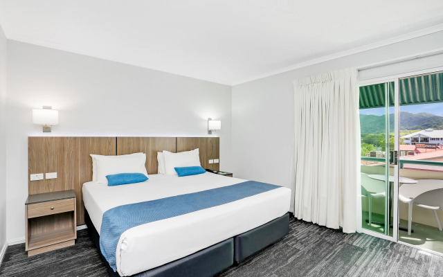 Cairns Sheridan Hotel