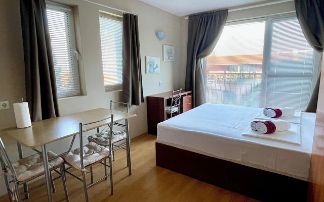 Dom Mladenovi B&B