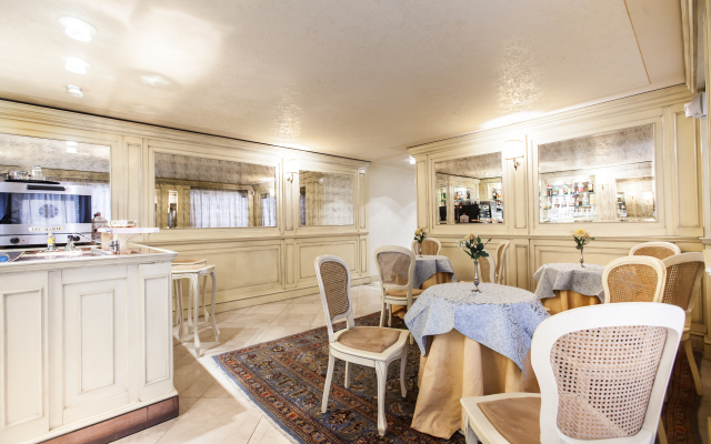 Hotel San Luca