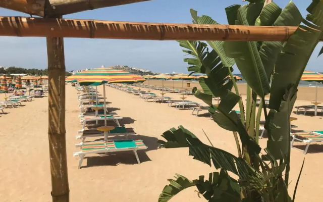 Oasi Beach Hotel