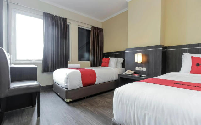 RedDoorz Plus @ Thamrin