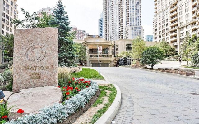 Sarkar Suites - 3880 Duke of York Blvd