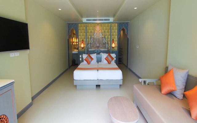 Maikhao Palm Beach Resort