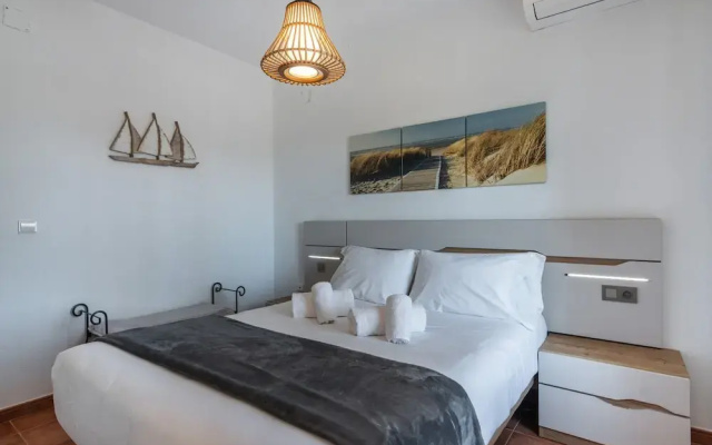 Spacious Chalet Close to the Beach