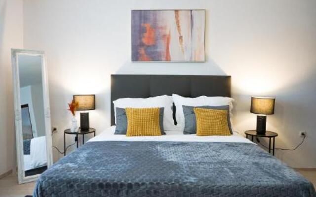 Villa Leon, Wonderful Family Apartment with Pool
