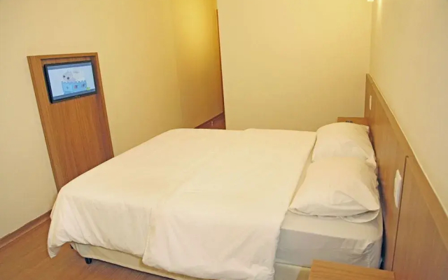 Bernal Hotel Econômico