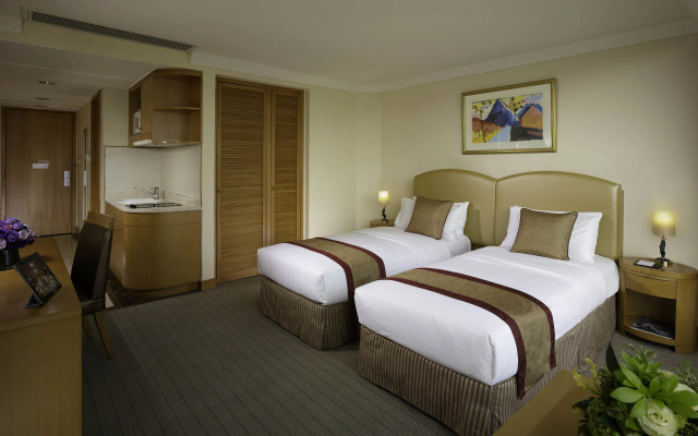 Harbour Plaza Resort City