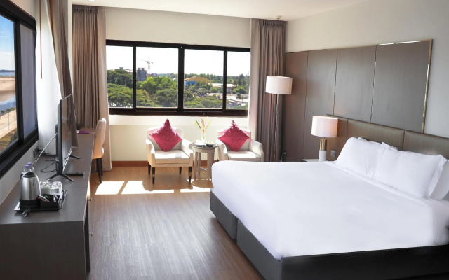 Fortune River View Hotel Nakhon Phanom – Guest Rooms – Nakhon Phanom