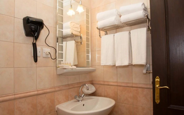 Al Nosour Al Mohajreen Hotel