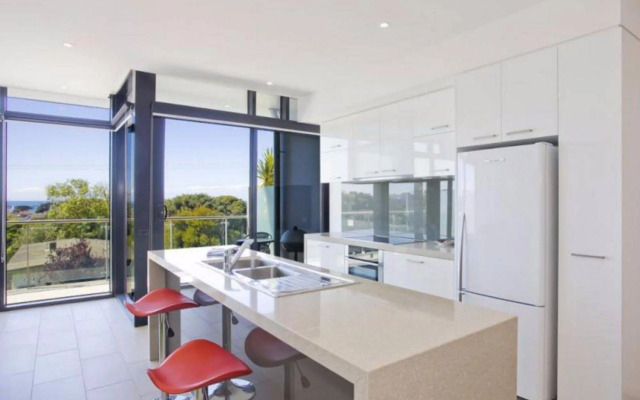 Whitewater Apartments