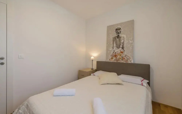 Beachaholic M&G, Luxury Seaside Suites On Znjan