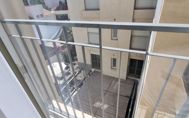 Beautiful  Apt Neve Tzedek Terrace N12