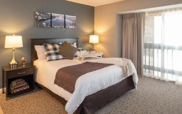 Thunderbird Resort Club