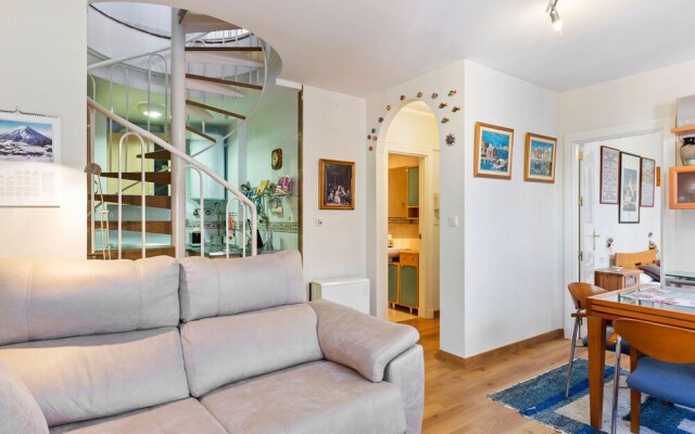 Quaint Apartment in Granda With Terrace