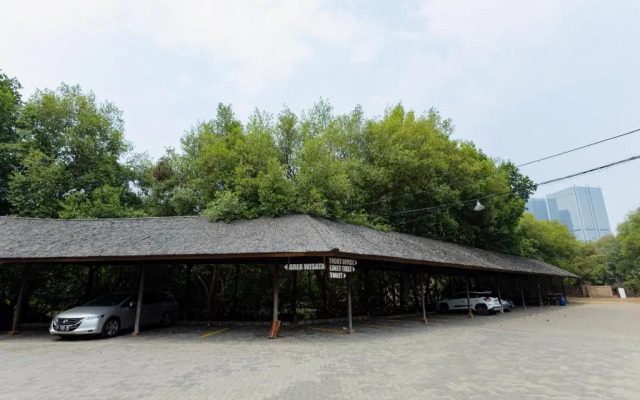 RedDoorz Resort @ Taman Wisata Mangrove