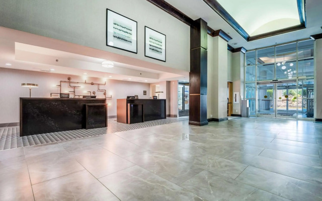 DoubleTree by Hilton South Charlotte Tyvola